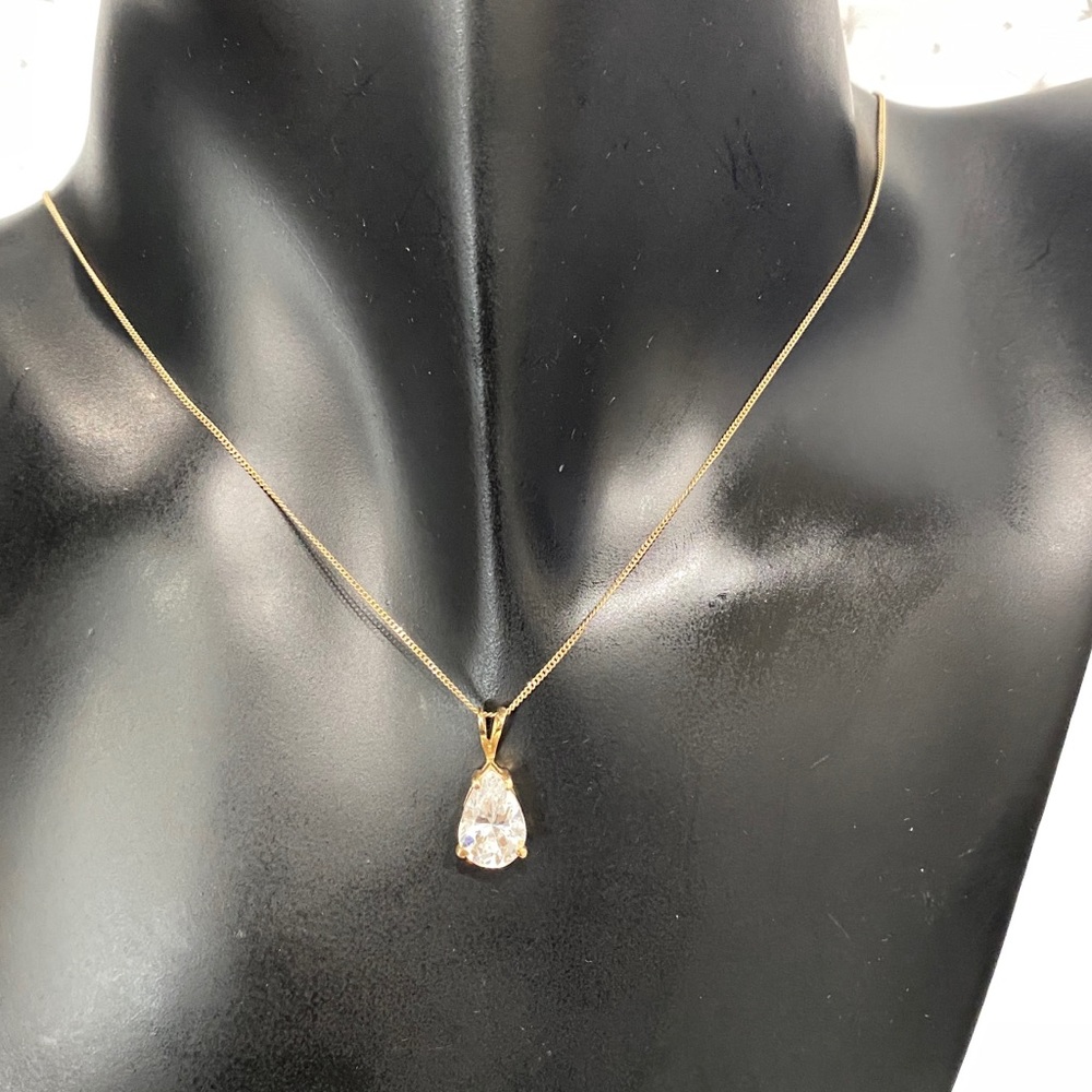 10k Gold Necklace Pear Shape Pendant Zirconia
